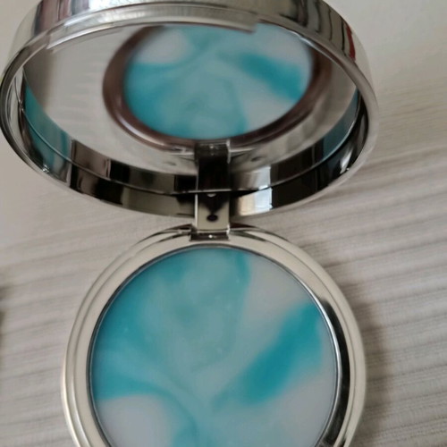 Liquid powder new that transforms into classic powder