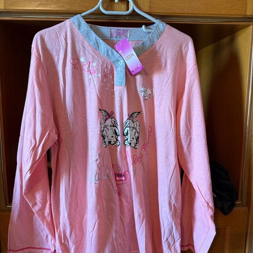 Pajama top new, gray and pink, size XXL