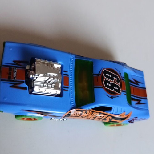 Hot Wheels toy car from Kindermaxi Surprise like new