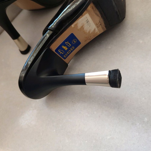 Chaniotakis black patent leather women's pumps size 36 like new