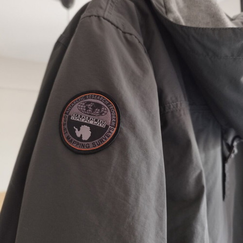 Napapijri Rainforest jacket new, fur lined, waterproof, windproof, gray