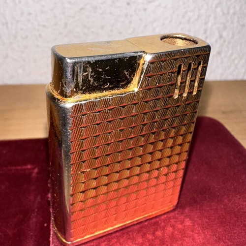 Vintage Sarome SDV gold-plated lighter with luxury case