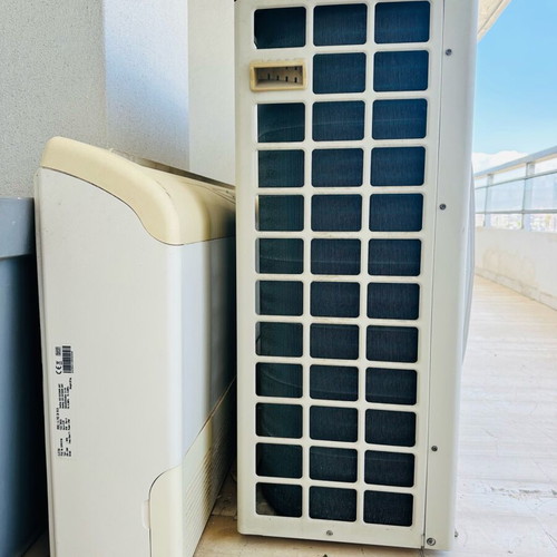 Electra air conditioner used 30,000 BTU Model OU8-30 RC R410 EL