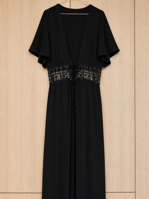 Black kimono with lace details, size M, like new