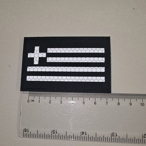 Flag with scratch and light reflection new 8×5