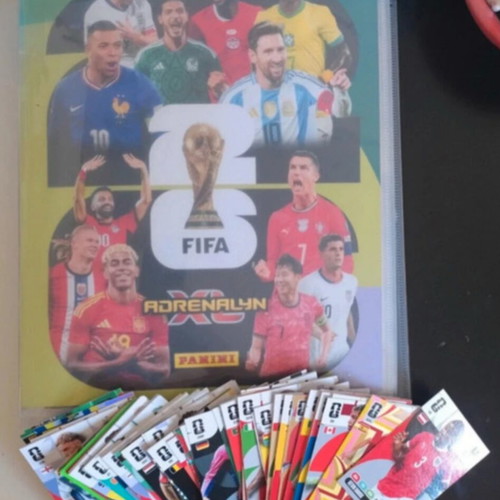 Fifa Panini 2026 Cards new, pack of 8