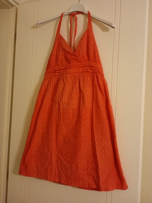 Paranoia short dress coral color like new, size M