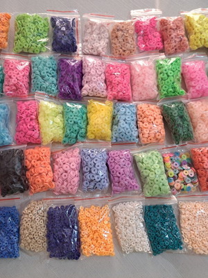Rubber Beads Pack 672g, Two Sizes, Variety of Colors