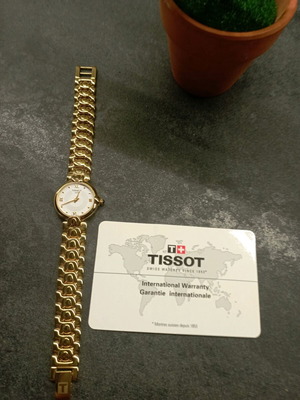Tissot women's watch like new, gold