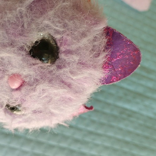 Pomsies cat used, meowing kitten