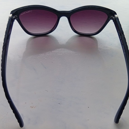 Italian sunglasses used with unique weaving design, black