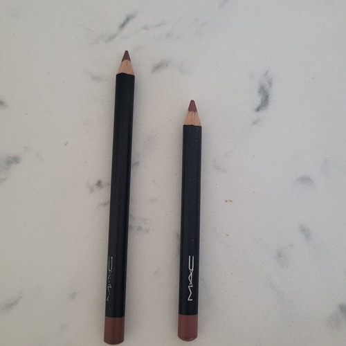 Mac lip liner Stripdown and Bodly Bare used