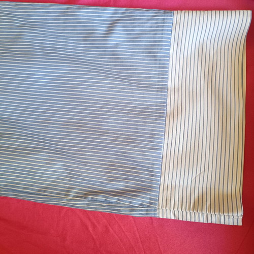 Pink Woman airy pants size M, like new, white and blue