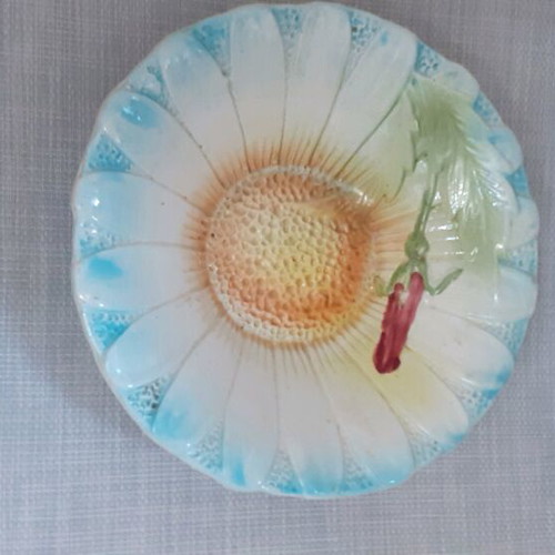 Clay bowl like new with beautiful colors