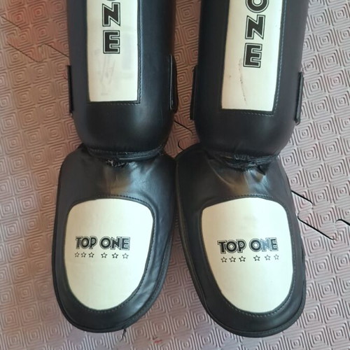 Top One Martial Arts Foot Protectors No Large, like new