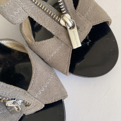 Michael Kors suede sandals used, size 38.5, gray with zipper