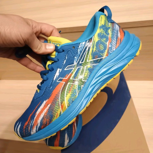 Asics Gelnoosa Tri 13 αθλητικά σαν καινούργια, νούμερο 39, πολύχρωμα