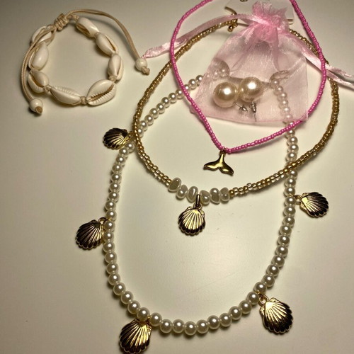 Summer jewelry set new with 3 handmade necklaces, earrings and bracelet