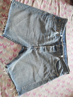 Τζιν βερμούδα Levi's ανδρική W36 L σαν καινούργιο, μπλε