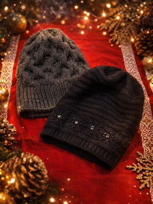 Woolen hats new, black and grey, set of 2