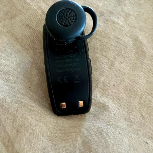 Samsung WEP200 Bluetooth headset used, vintage set made in Korea