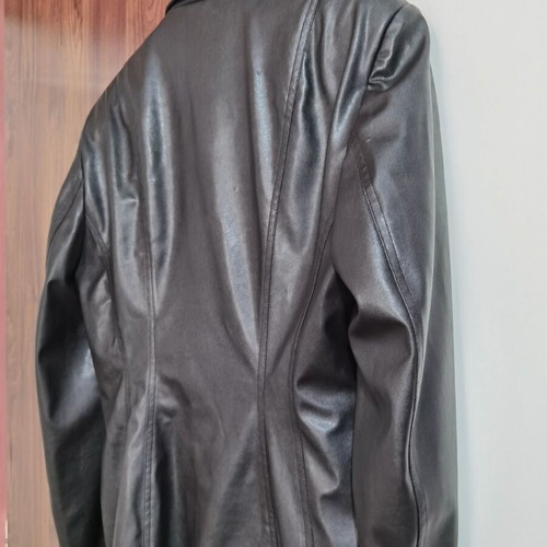 Black leather jacket made of faux leather like new, size M