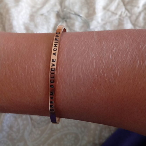 Steel bracelet like new, pink
