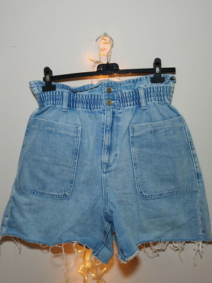Light Blue Paperbag Denim Shorts Zara, like new, size M