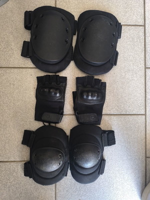 Pentagon gloves and set of knee and elbow pads Survivors like new
