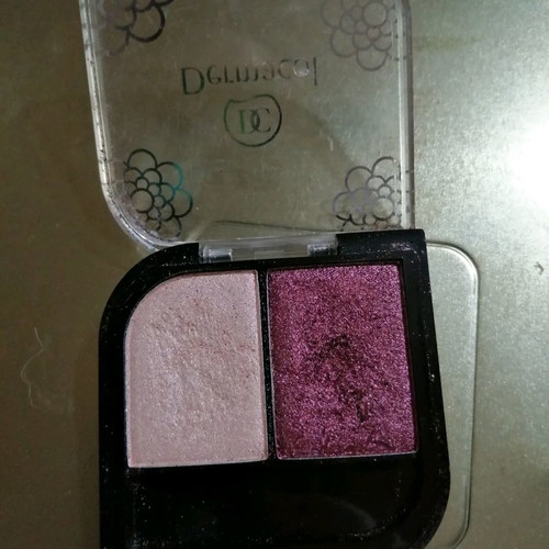 Dermacol double eyeshadow used in 2 shades
