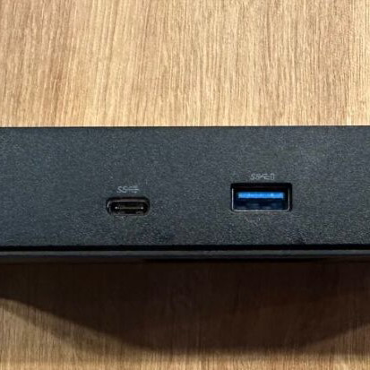 Dell WD19S 130W USB-C Docking Station like new with Dell 180W charger