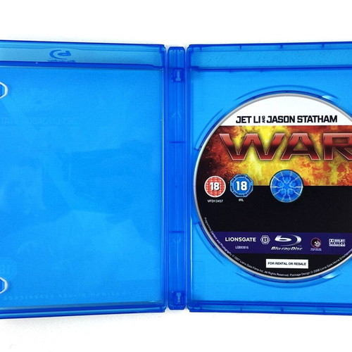 War Blu-Ray like new with English subtitles