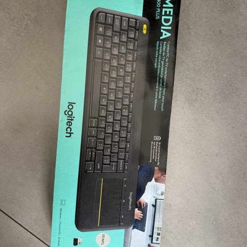 Logitech Media K400plus Keyboard new
