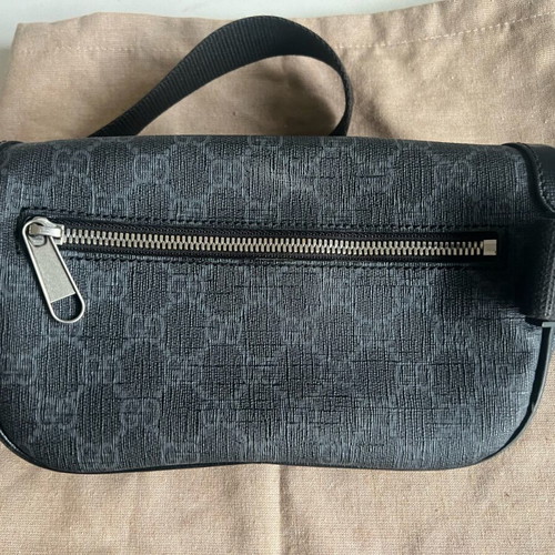 Gucci GG Supreme Monogram Textured Calfskin Retro Interlocking G Belt Bag black