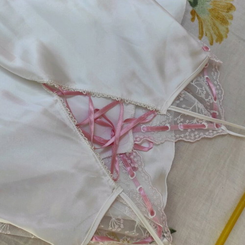Satin robe and nightgown set like new, white and pink