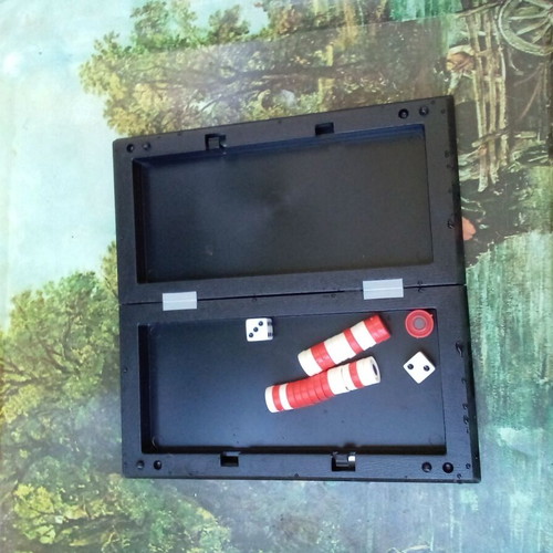 Magnetic backgammon travel game like new