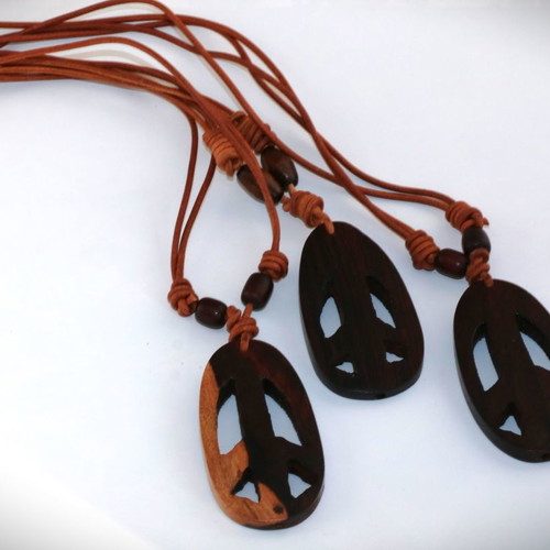 Necklace pendant wooden peace pipe teak wood new with leather cord
