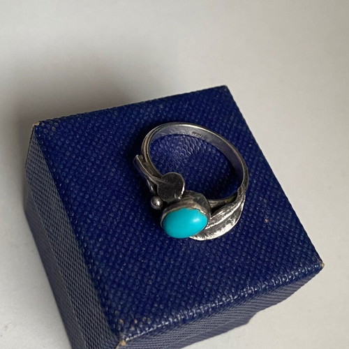 Handmade silver ring used with turquoise stone