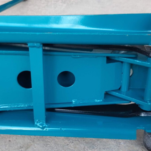 Total low profile 3-ton car jack like new