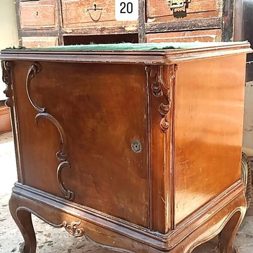 Vintage nightstand used, needs restoration
