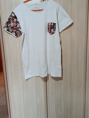 Handmade blouse M with floral sleeve and pocket like new, white multicolor