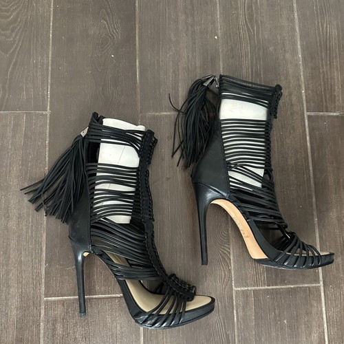 BCBG Maxazria high-heeled sandals like new, size 39, black