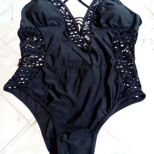 Women's one-piece swimsuit new, size large, black