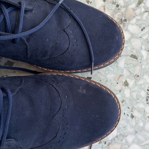 Bozikis blue shoes like new, size 39 with narrow fit