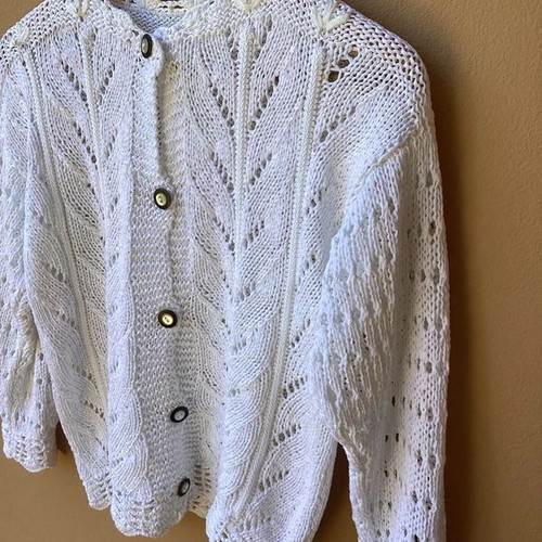 White handmade knitted vintage cardigan like new, size M