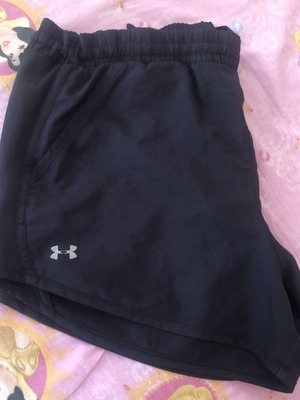 Under Armour shorts like new, black, size M