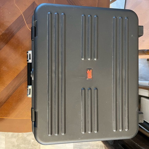 Toolbox case with lock like new