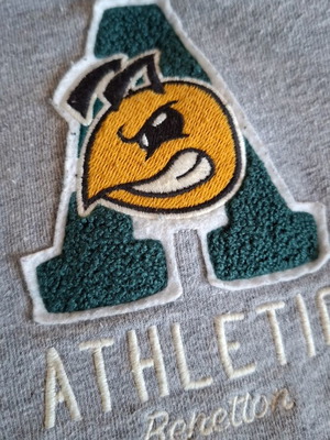 Benetton sweatshirt used, size 140 for boys
