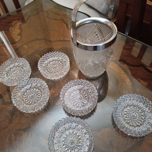 Dessert plates and ice bucket like new, cut glass with engravings