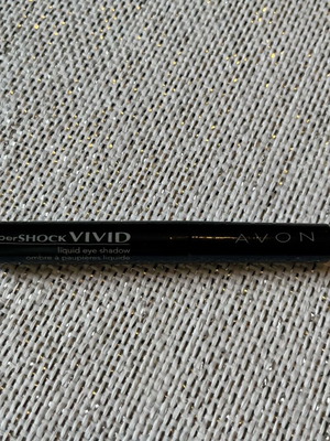 Avon Supershock Vivid liquid eye shadow new, Chromed Cocoa shade with gift samples